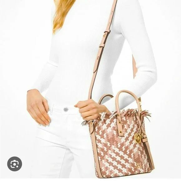 Michael Kors Marley Luggage & White Woven Bucket - Picture 1 of 4